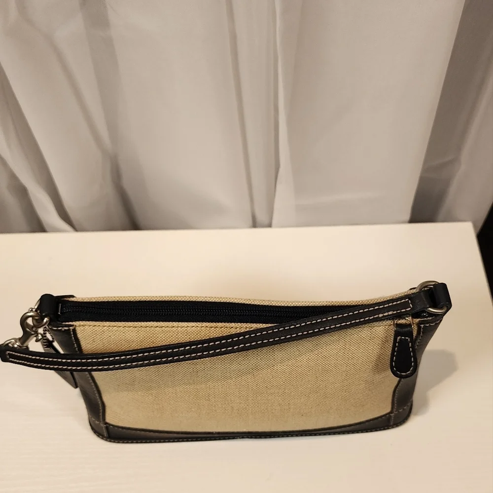Vintage Coach Linen With Navy Leather Pochette #6115